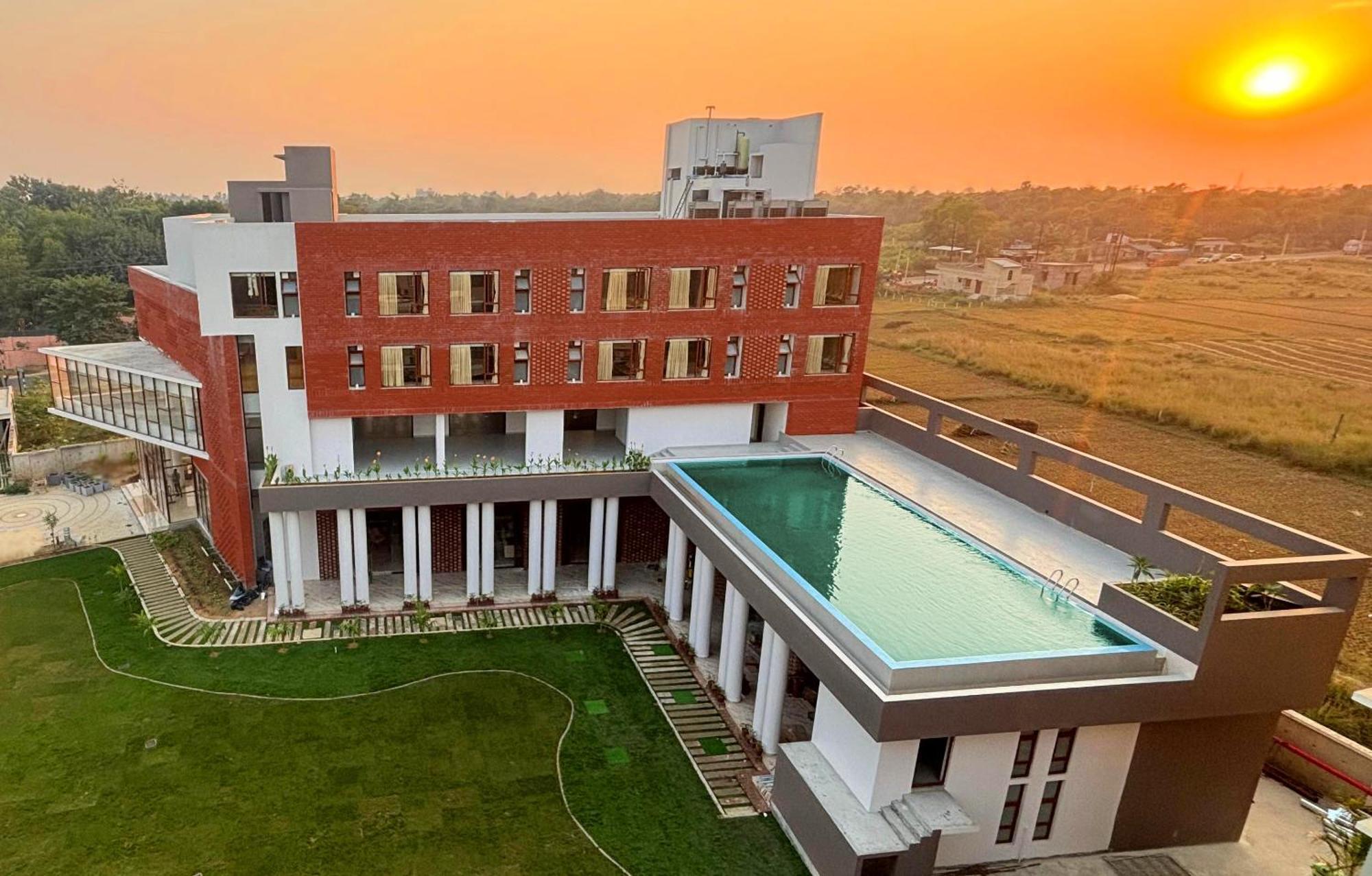 The Pearl Club Resort Shanti Niketan Exterior photo