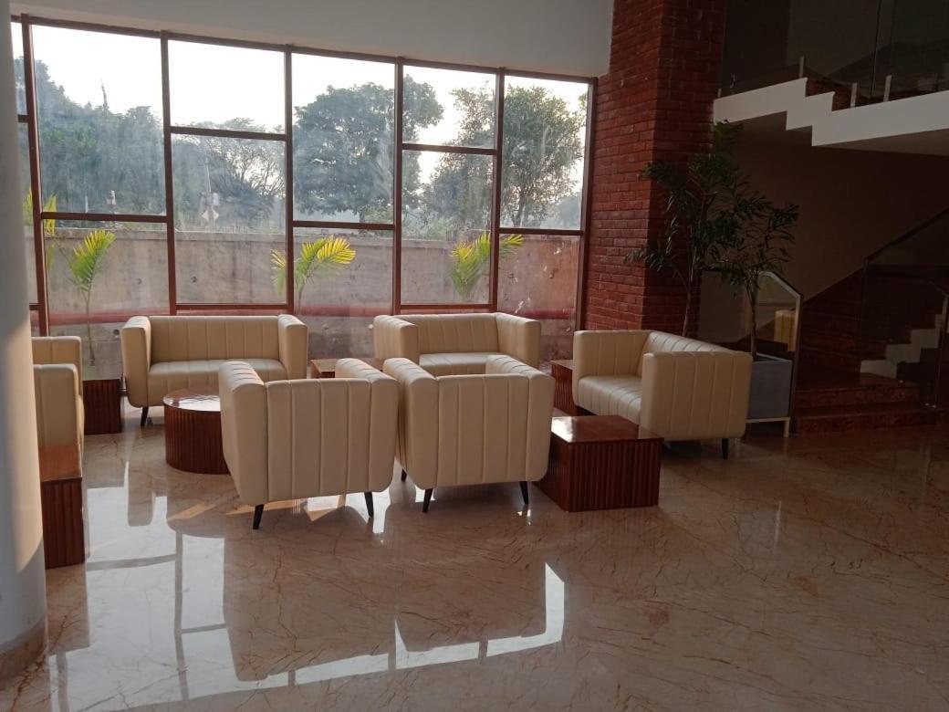 The Pearl Club Resort Shanti Niketan Exterior photo
