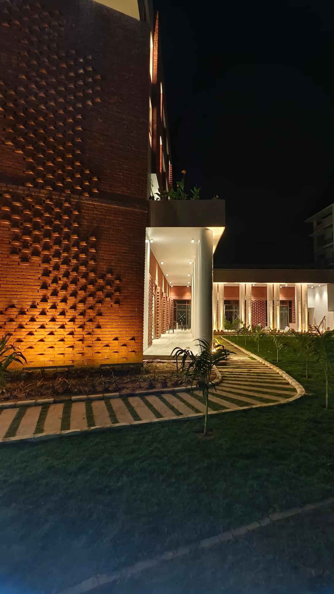 The Pearl Club Resort Shanti Niketan Exterior photo