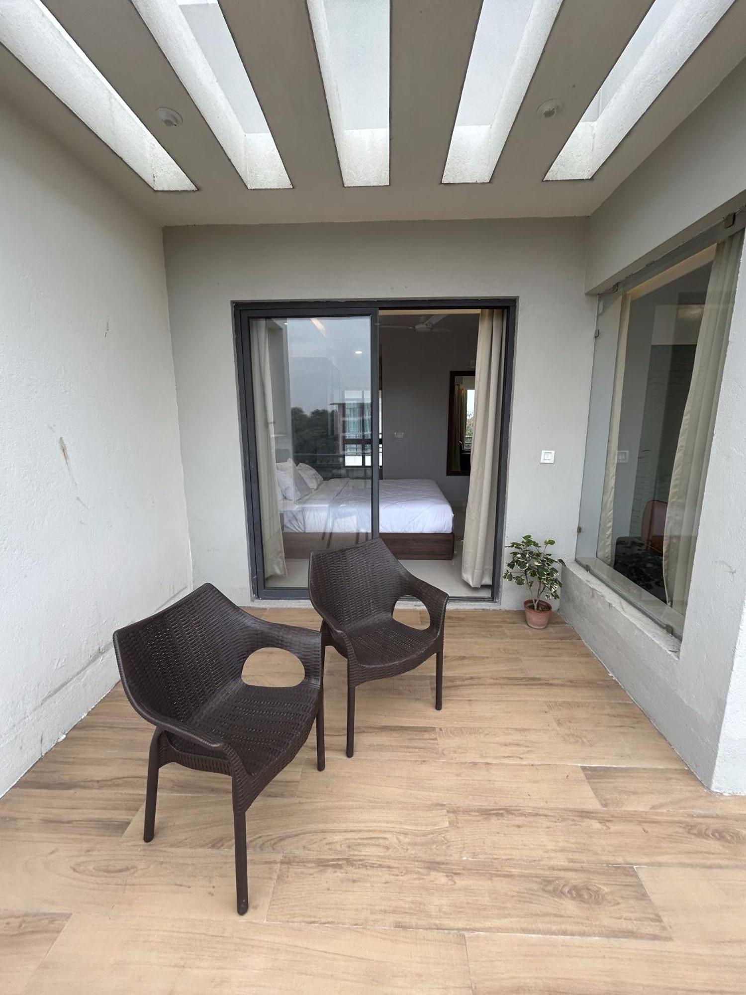 The Pearl Club Resort Shanti Niketan Exterior photo
